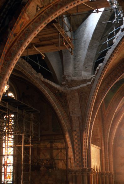 s_francesco_particolare_volta_crollata